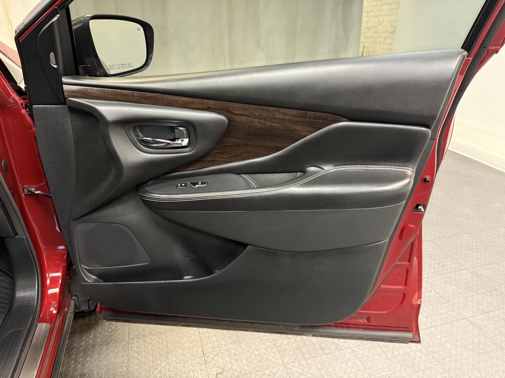 Used 2023 Nissan Murano Platinum w/ Cargo Package image 17
