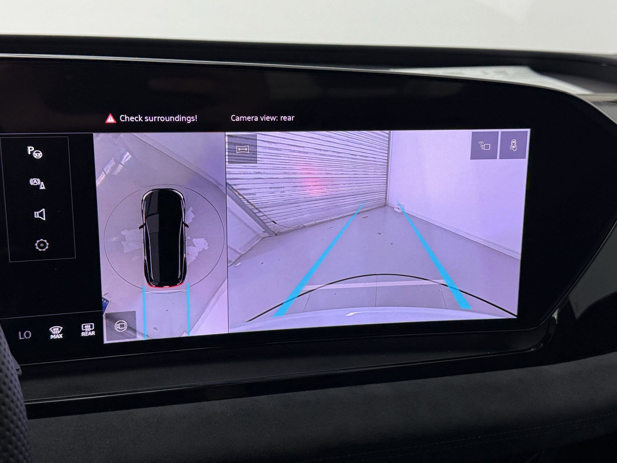 New 2025 Audi SQ6 e-tron Premium image 26