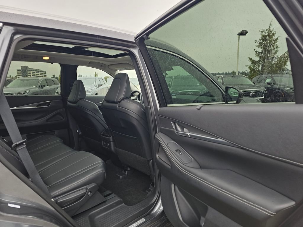 Certified 2024 INFINITI QX60 Luxe w/ Cargo Package image 47