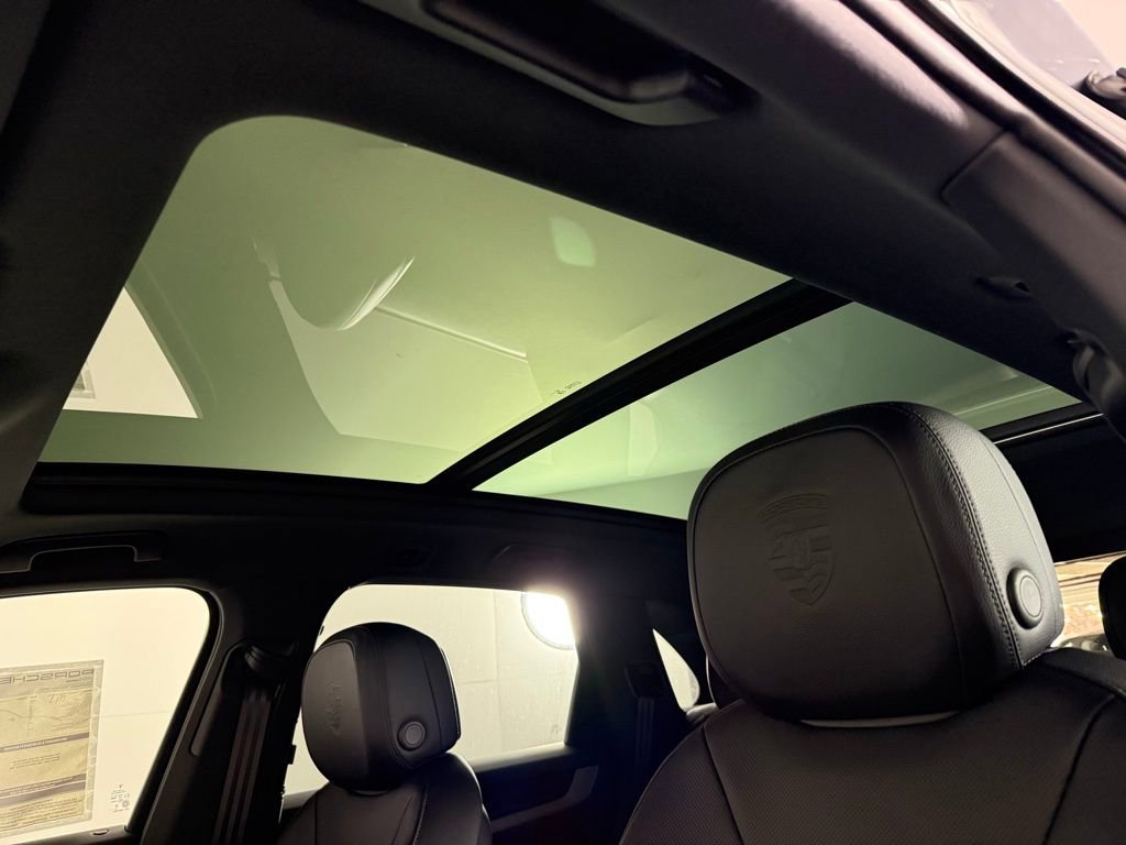 New 2026 Porsche Cayenne image 30
