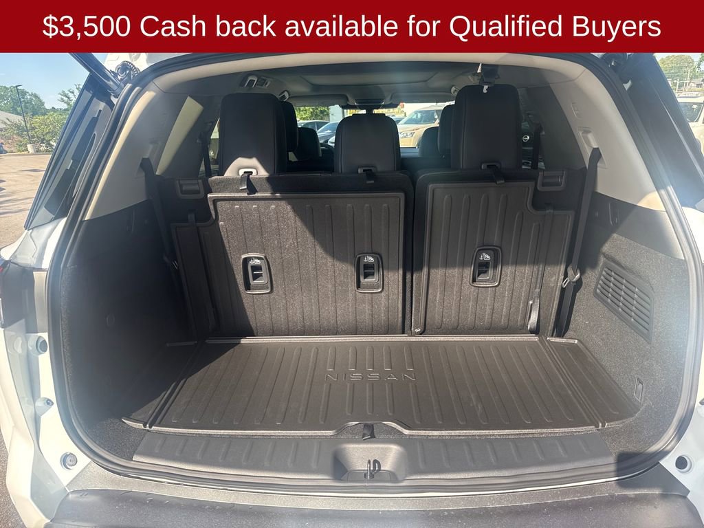 New 2026 Nissan Pathfinder Platinum image 21