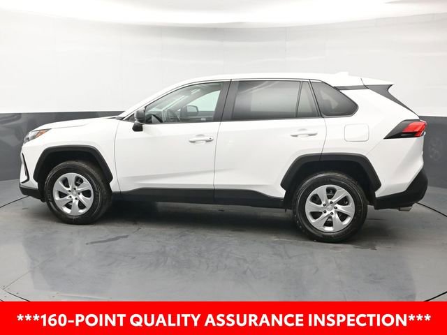 Certified 2023 Toyota RAV4 LE AWD/4WD image 4