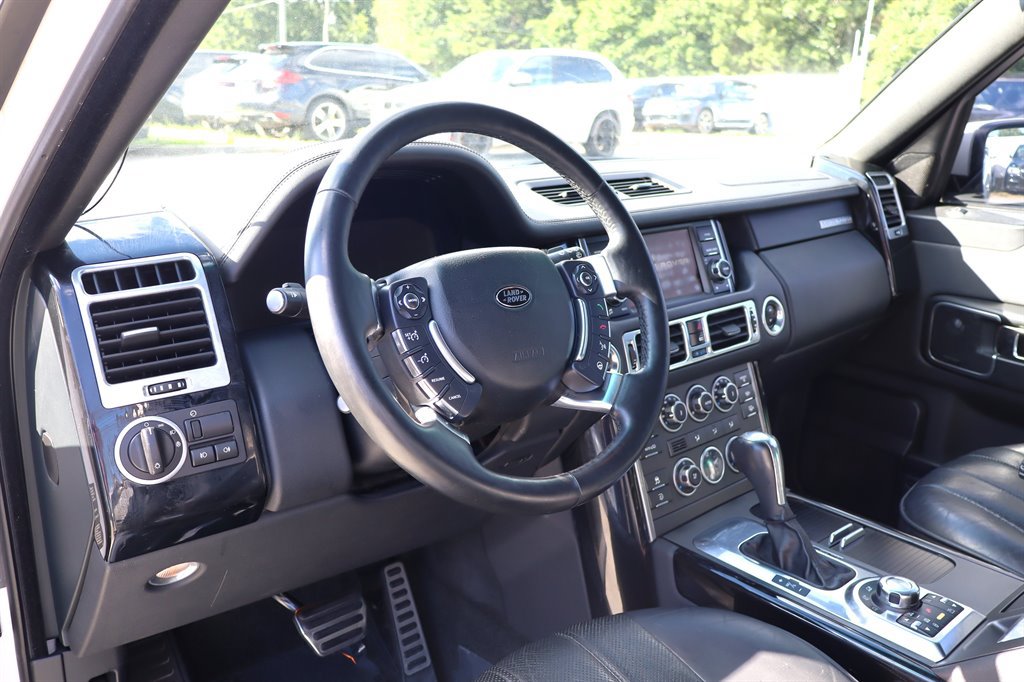 Used 2010 Land Rover Range Rover Supercharged AWD/4WD image 17