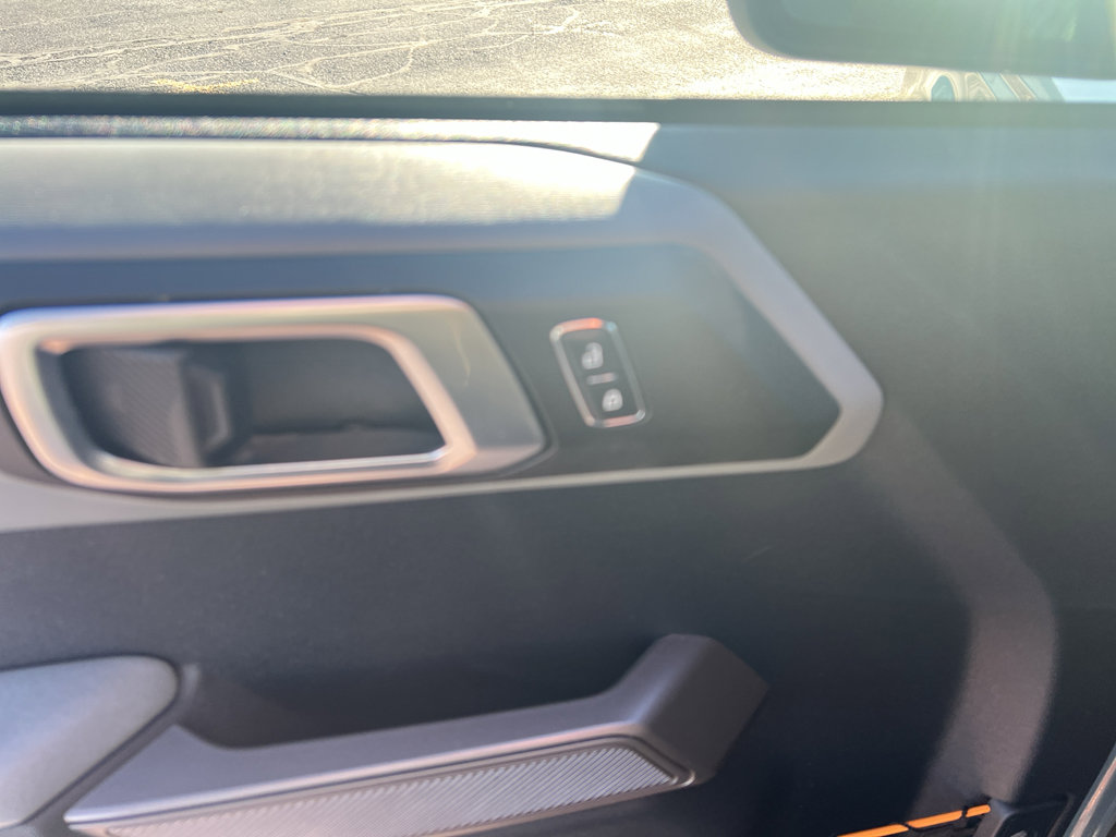 Used 2022 Ford Bronco Badlands image 12