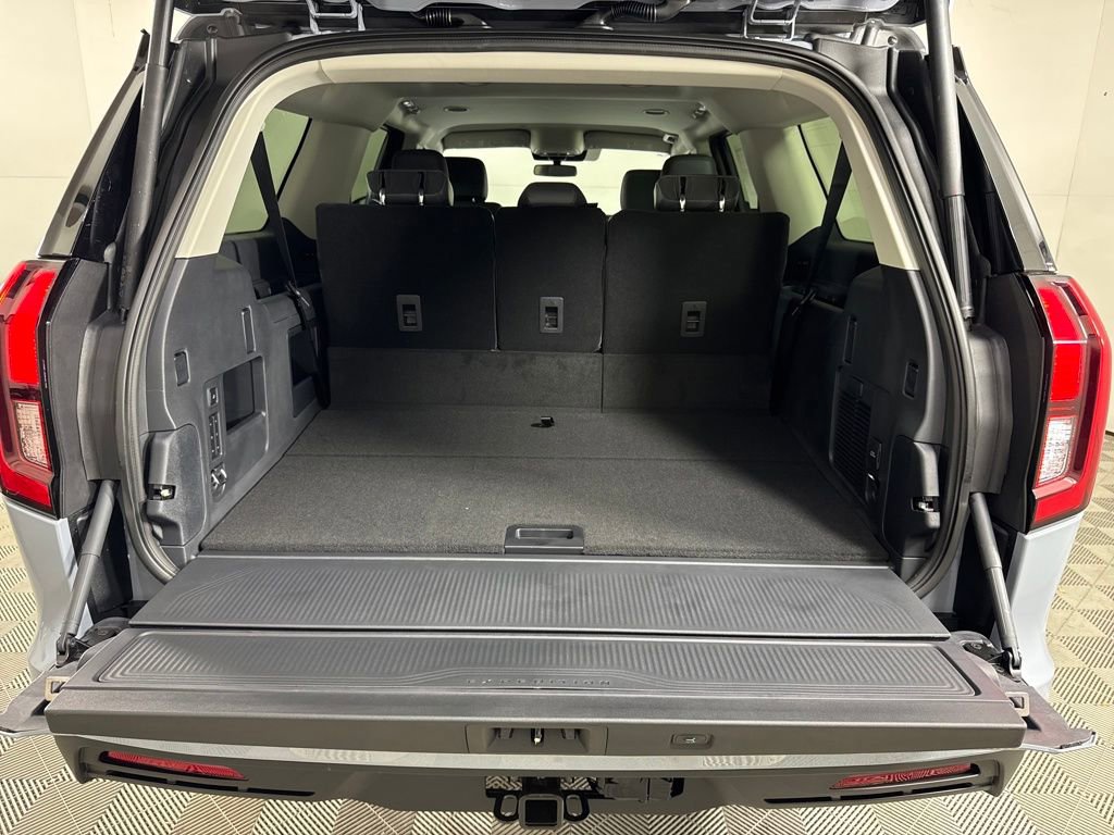 New 2026 Ford Expedition Max Active RWD image 30