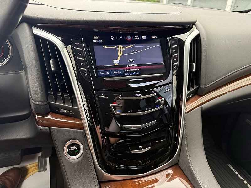 Used 2020 Cadillac Escalade ESV Luxury AWD/4WD image 14