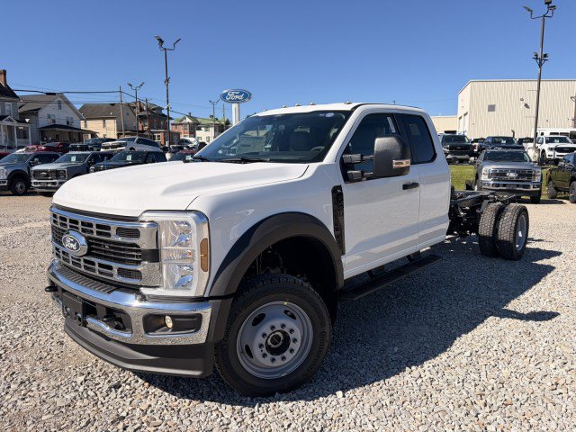 New 2027 Ford F450 XL w/ XL Chrome Package AWD/4WD image 2
