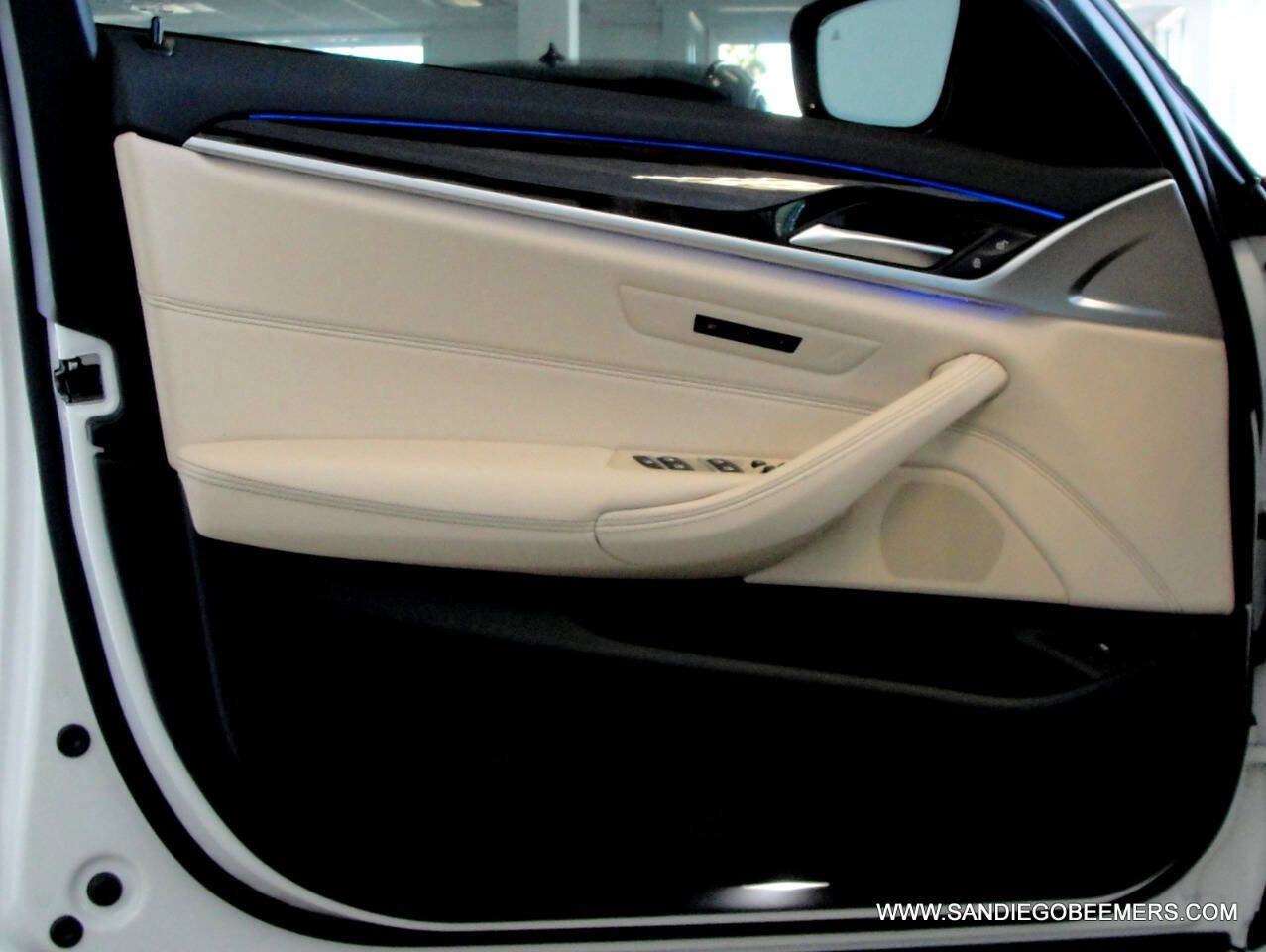 Used 2022 BMW 540i w/ M Sport Package image 26