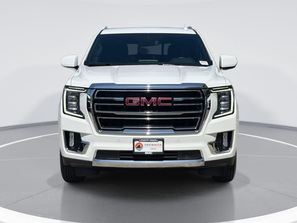 Used 2024 GMC Yukon SLT AWD/4WD image 2
