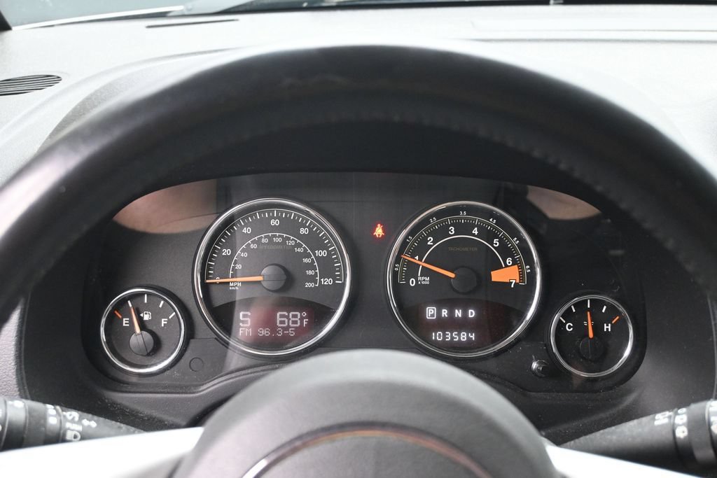 Used 2015 Jeep Compass Limited AWD/4WD image 9