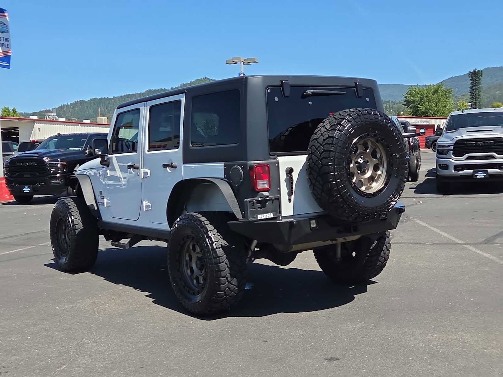 Used 2013 Jeep Wrangler Unlimited Sport AWD/4WD image 12