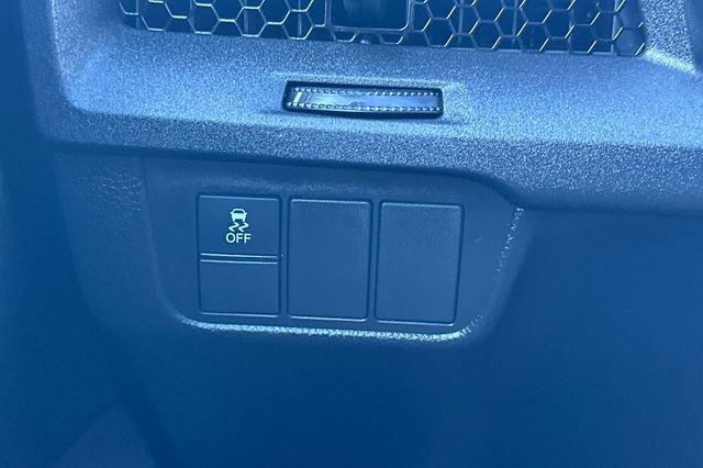 Used 2025 Honda CR-V Sport image 32