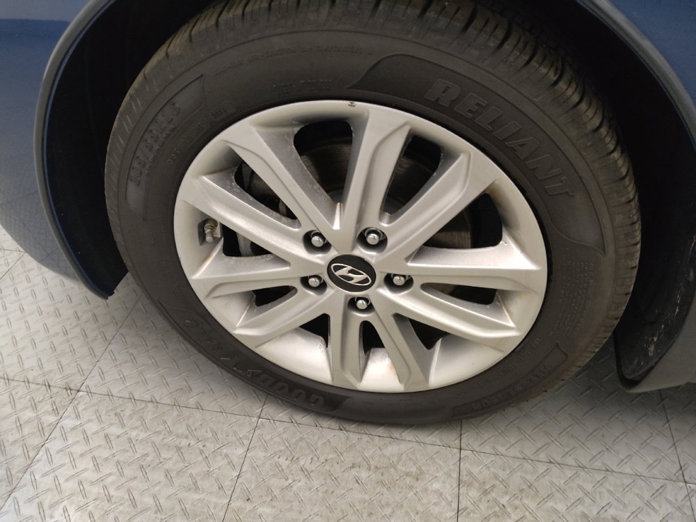 Used 2015 Hyundai Elantra SE w/ Option Group 02 image 31