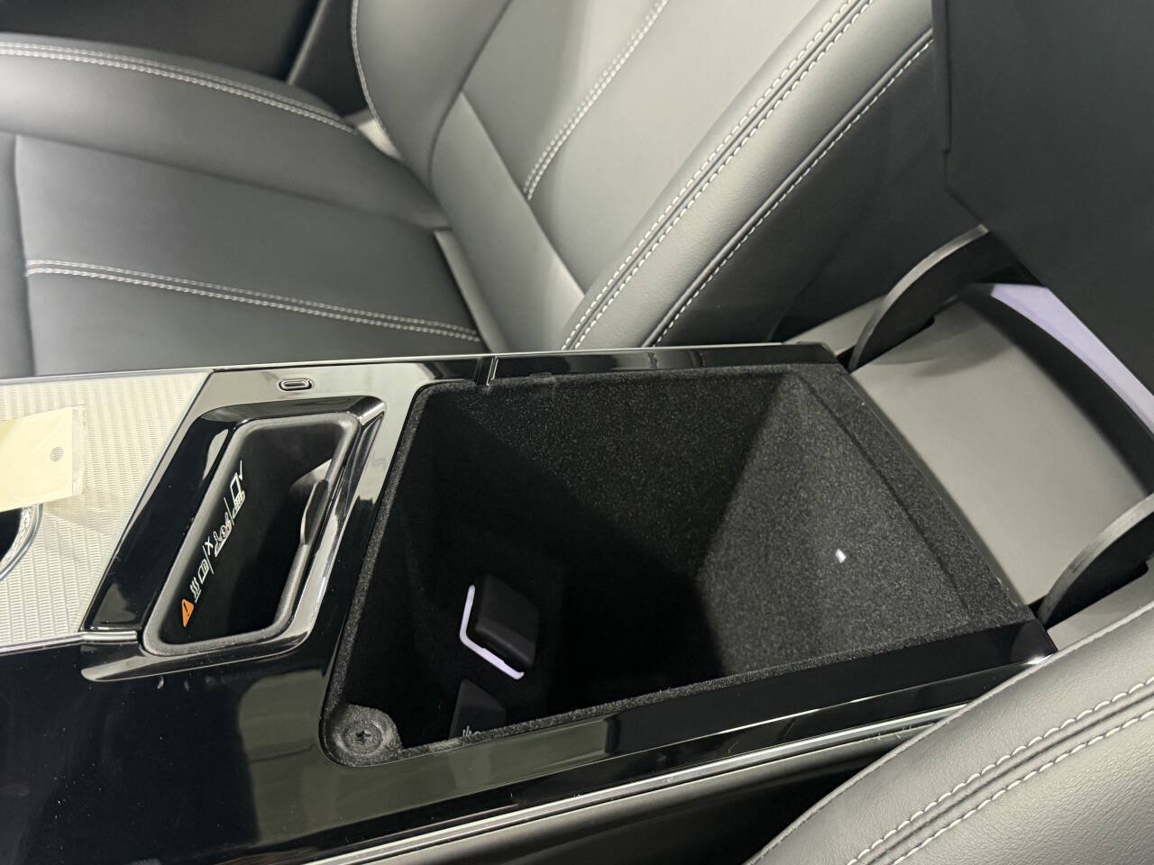 Used 2024 Cadillac Lyriq Tech w/ LPO, Floor Liner Package AWD/4WD image 14