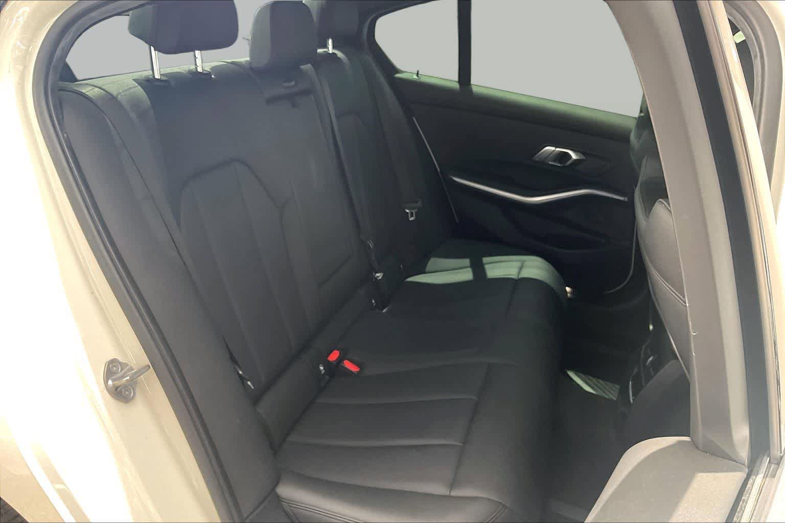 Used 2019 BMW 330i Sedan w/ Premium Package RWD image 20