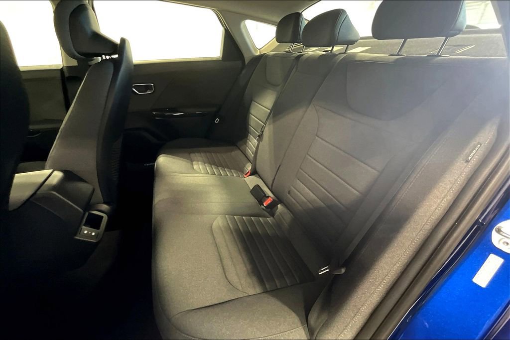 Used 2025 Kia K4 EX image 8