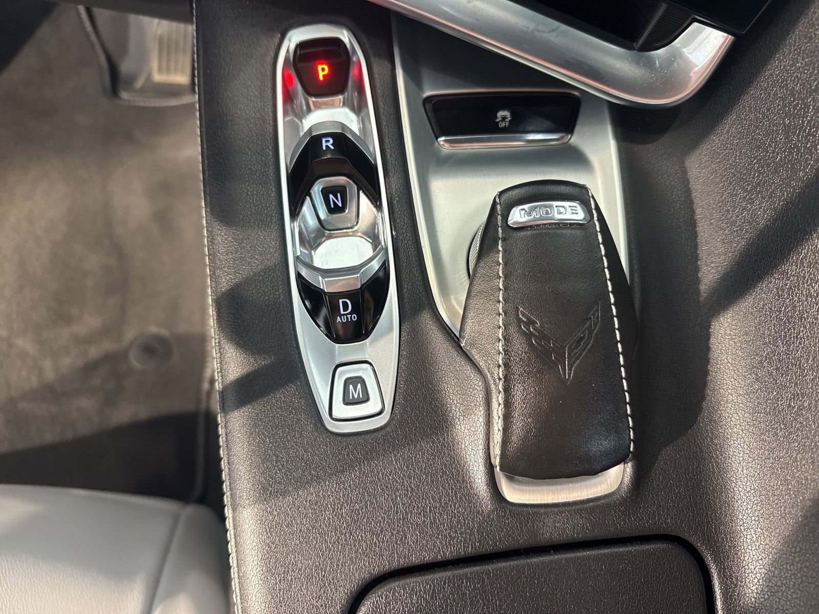 Used 2021 Chevrolet Corvette Stingray Coupe w/ 1LT image 23