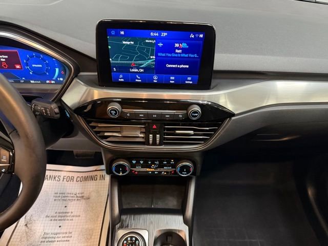 Used 2022 Ford Escape Titanium w/ Class II Trailer Tow Package image 24