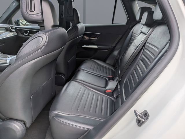 Used 2025 Mercedes-Benz GLC 43 AMG 4MATIC image 16