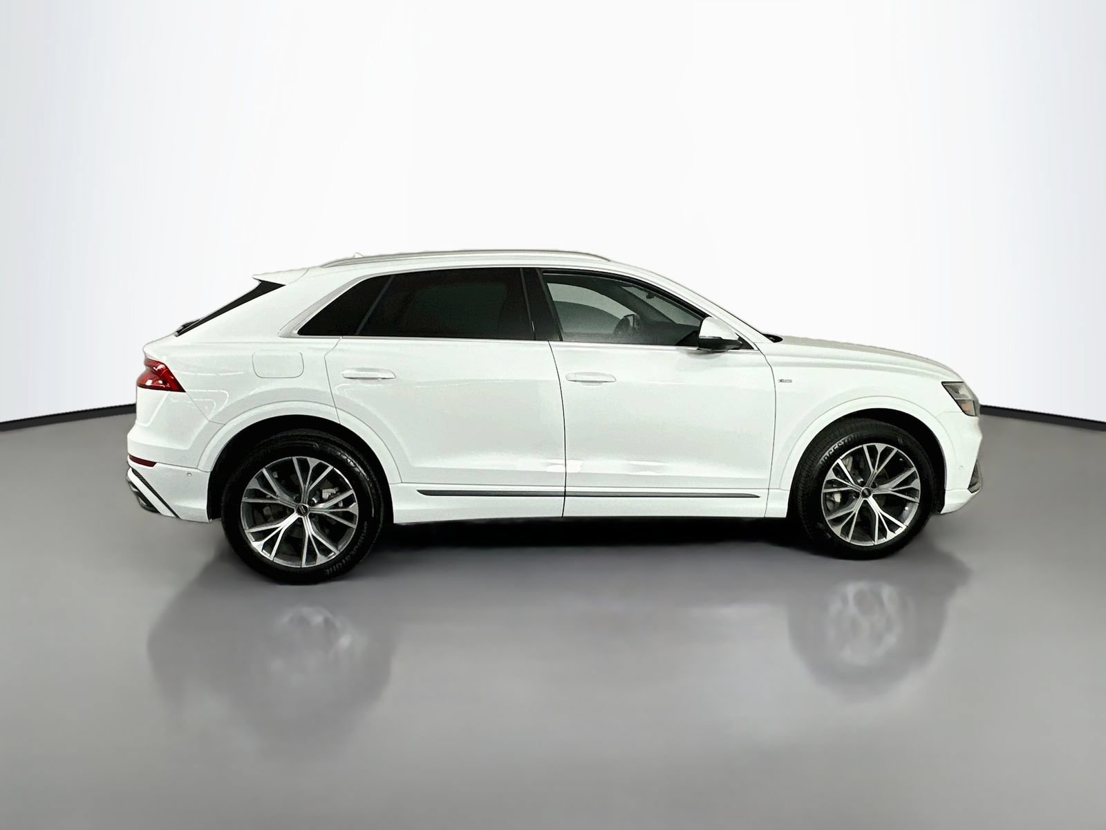 Used 2023 Audi Q8 Premium Plus w/ Premium Plus Package AWD/4WD image 8