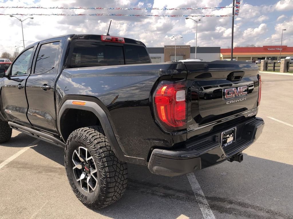 Used 2024 GMC Canyon AT4X image 4