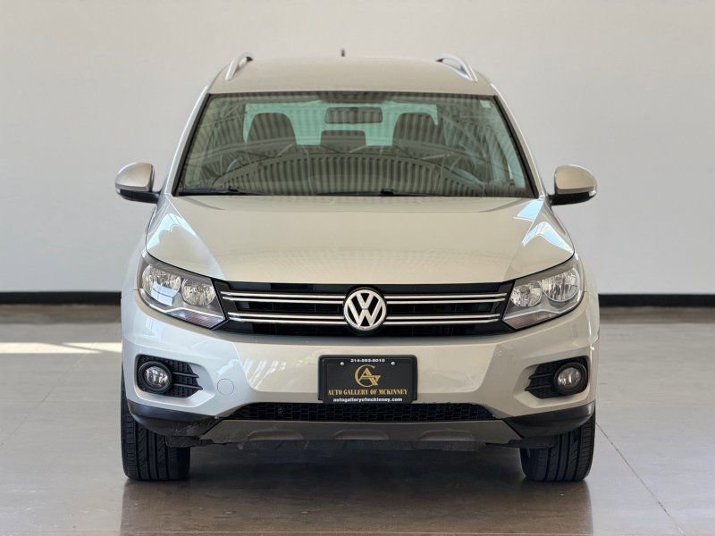 Used 2014 Volkswagen Tiguan SE FWD image 2