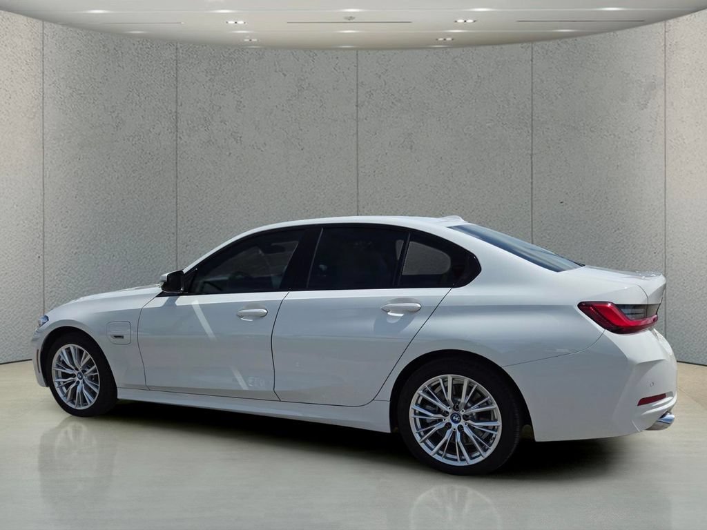 Used 2023 BMW 330e w/ Driving Assistance Package RWD image 8