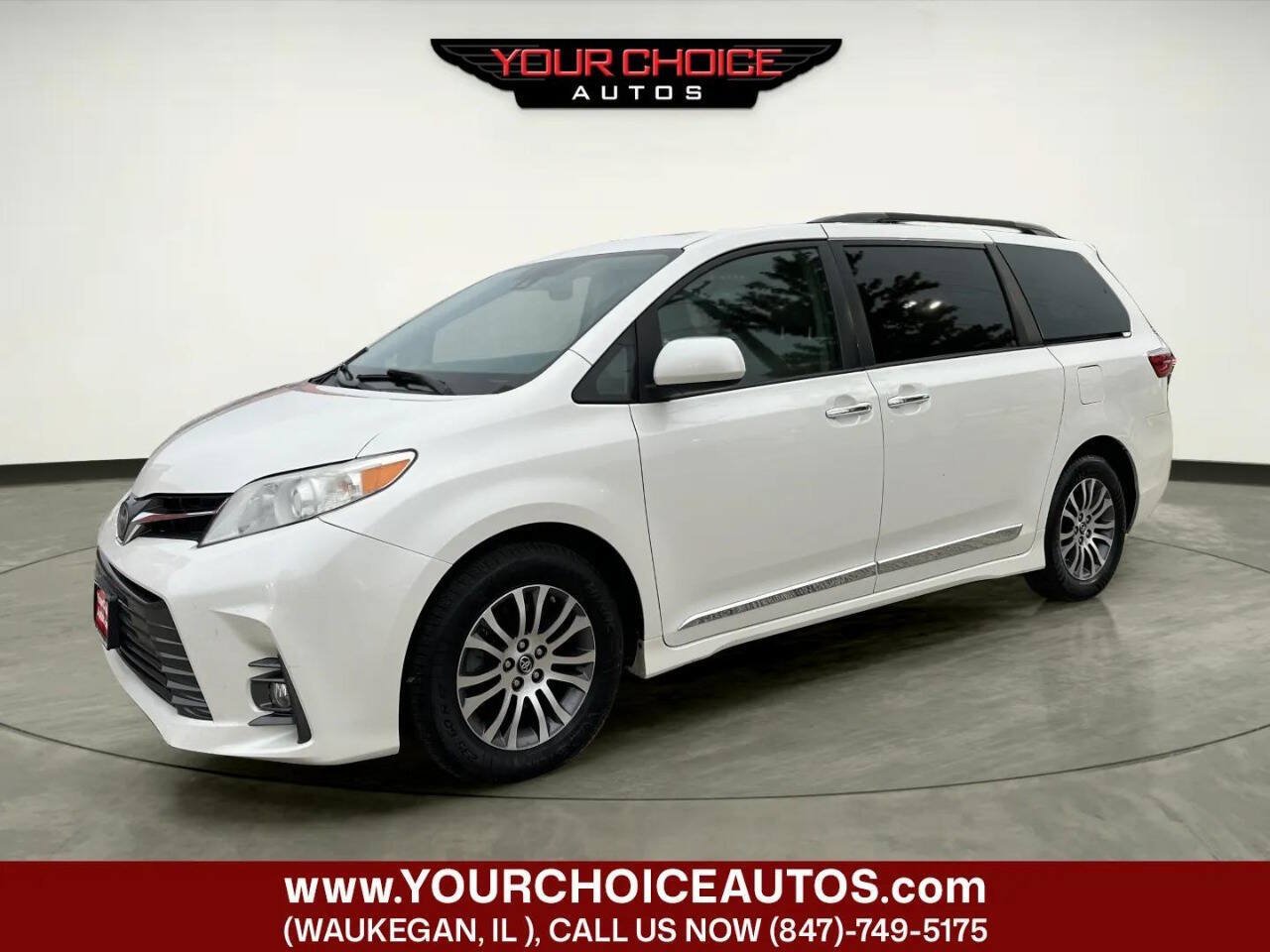 Used 2018 Toyota Sienna XLE