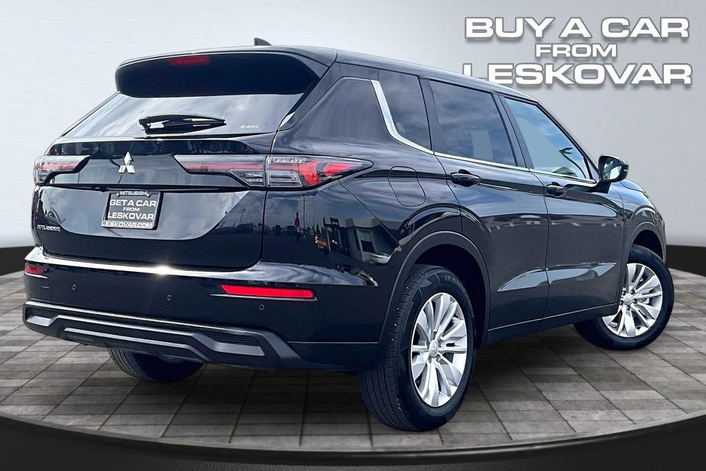 Used 2025 Mitsubishi Outlander ES AWD/4WD image 13
