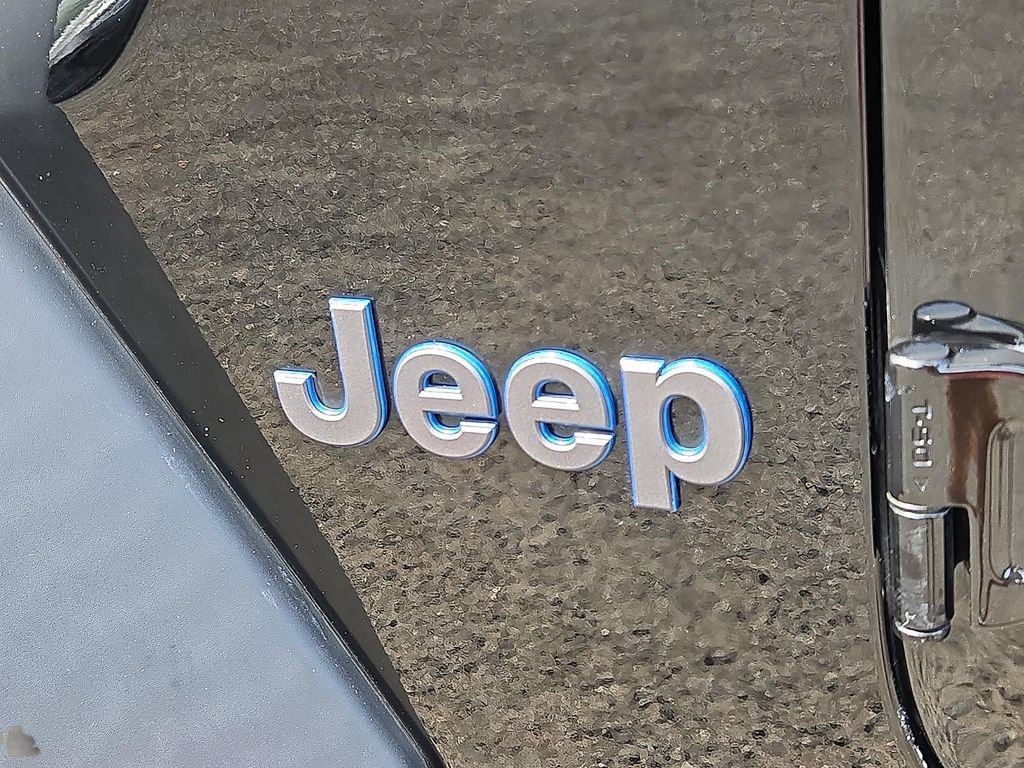 Used 2022 Jeep Wrangler Unlimited Rubicon 4xe w/ Safety Group AWD/4WD image 27