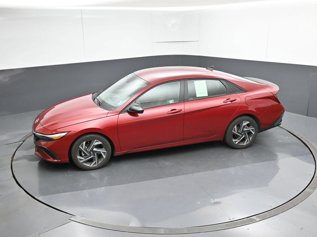Used 2025 Hyundai Elantra Sport FWD image 48