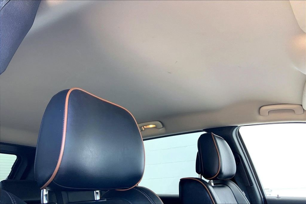 Used 2011 Jeep Grand Cherokee 70th Anniversary RWD image 20