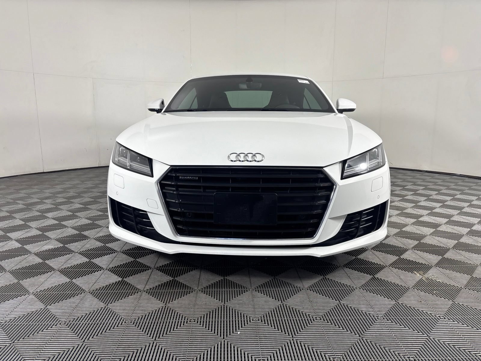 Used 2017 Audi TT 2.0T AWD/4WD image 2