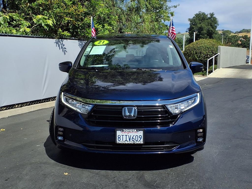 Used 2021 Honda Odyssey Touring image 2