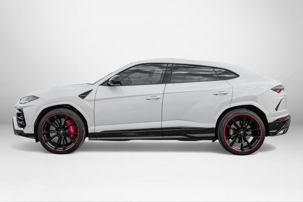 Used 2022 Lamborghini Urus AWD/4WD image 9