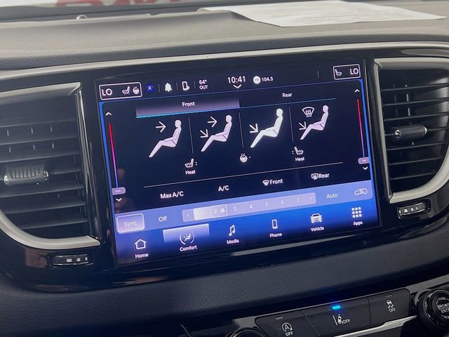 Used 2022 Chrysler Pacifica Touring-L image 19