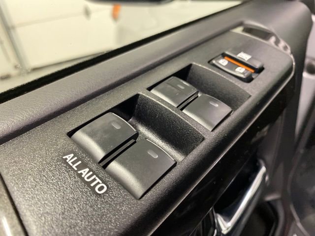 Used 2024 Toyota 4Runner TRD Off-Road Premium image 12