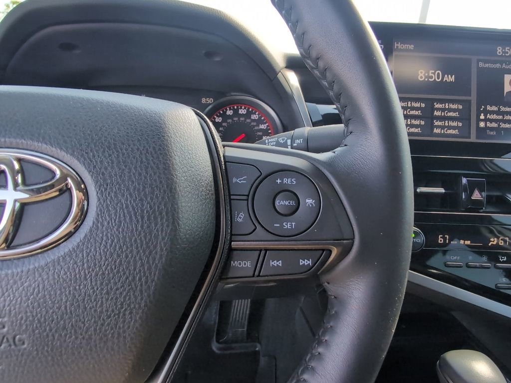 Used 2022 Toyota Camry XSE FWD image 15