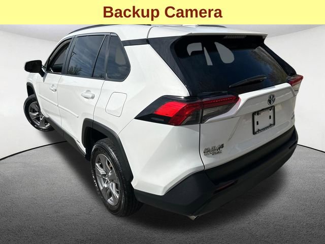 Used 2024 Toyota RAV4 LE AWD/4WD image 8