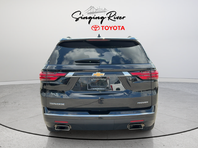 Used 2023 Chevrolet Traverse Premier FWD image 6