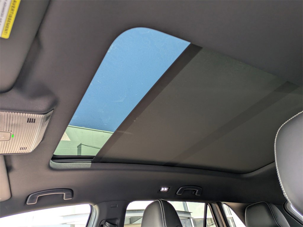 New 2026 Volkswagen Atlas Cross Sport SE image 23