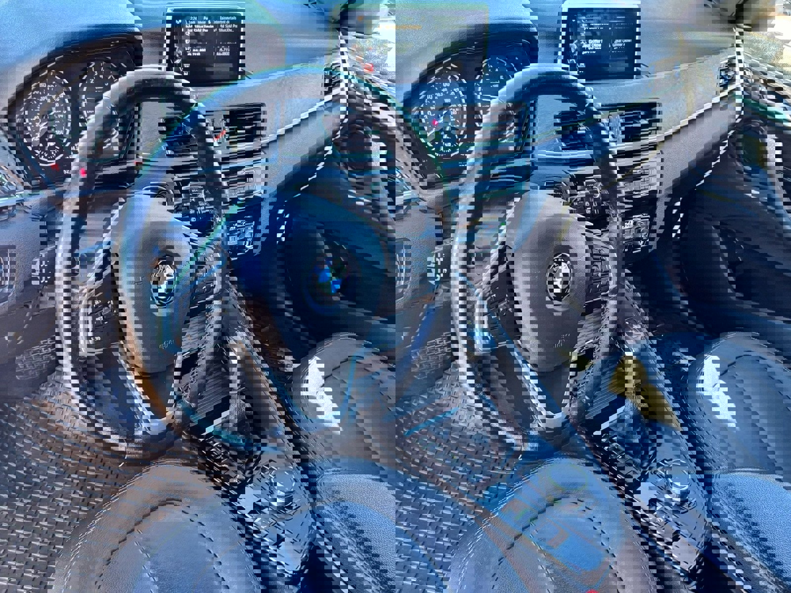 Used 2016 BMW X1 xDrive28i image 18