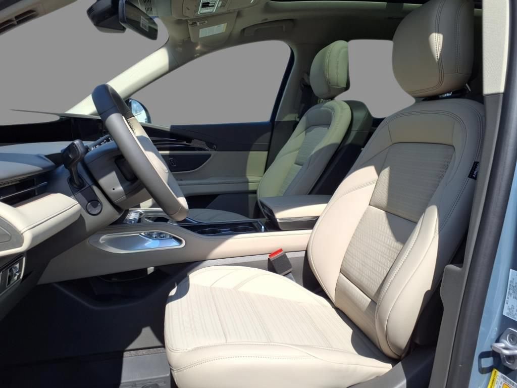 New 2025 Lincoln Nautilus Reserve w/ Jet Appearance Package AWD/4WD image 5
