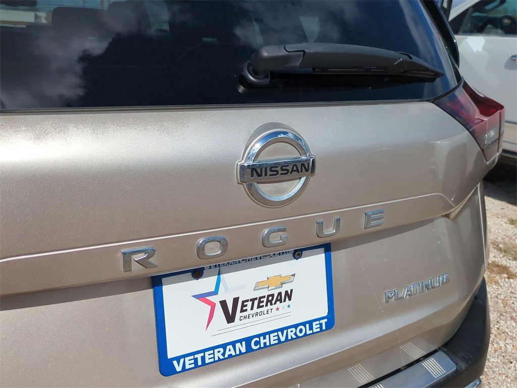 Used 2021 Nissan Rogue Platinum image 31