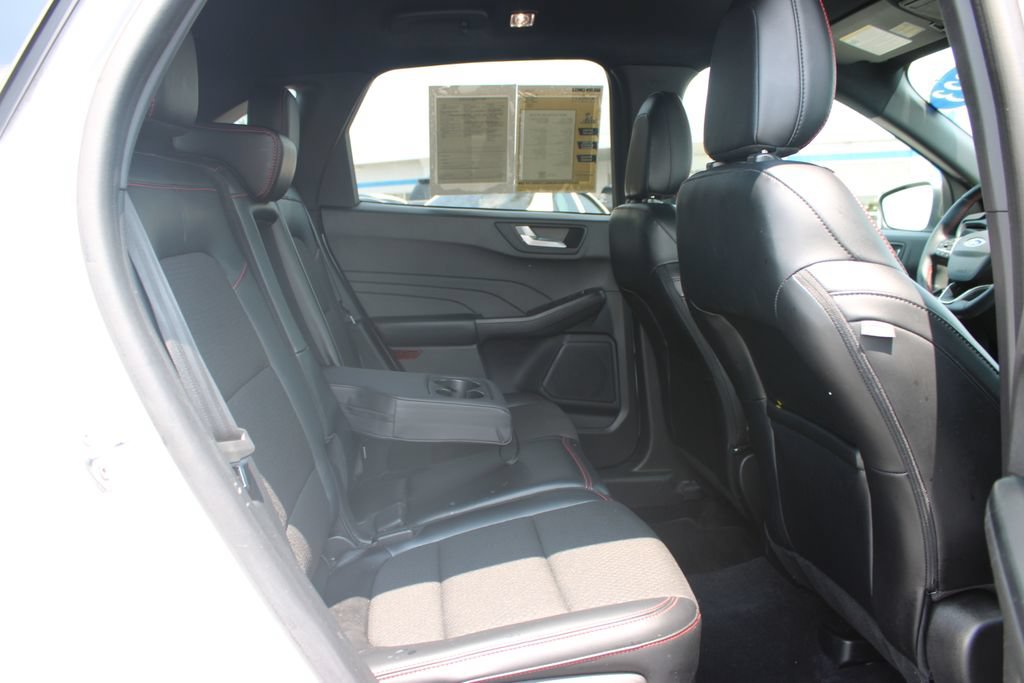 Used 2023 Ford Escape ST-Line w/ Tech Pack #1 AWD/4WD image 33