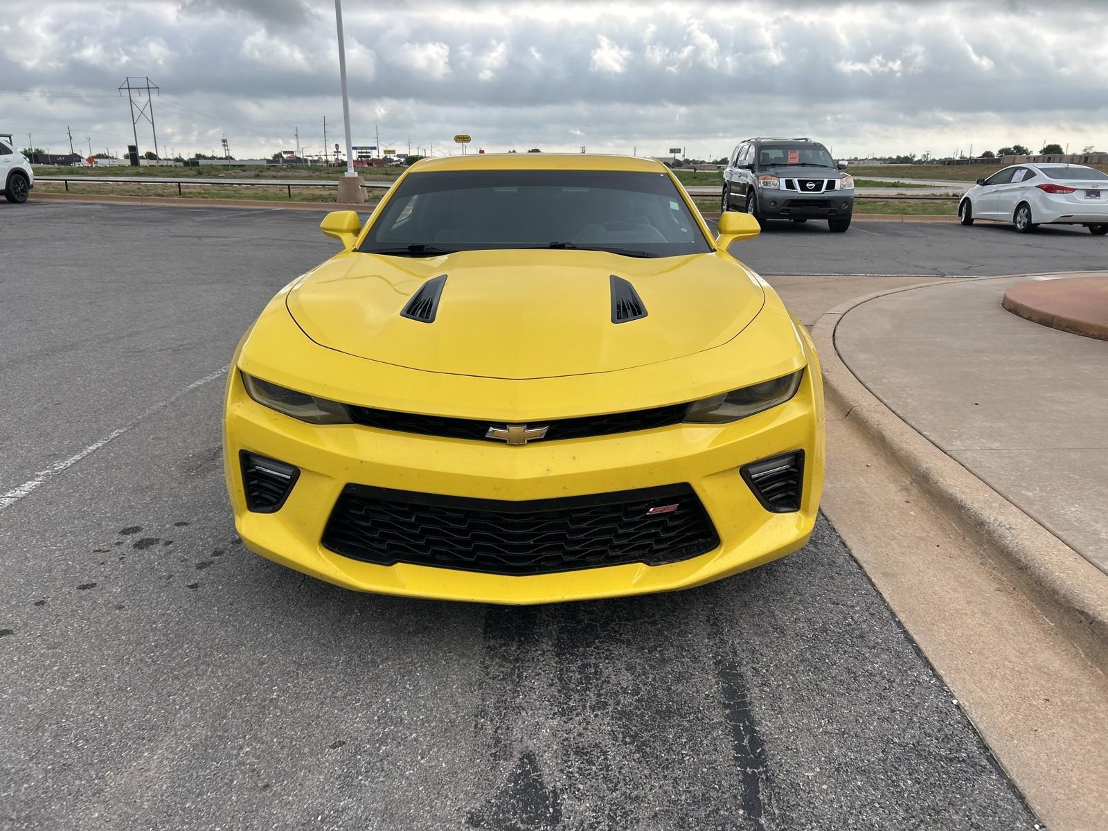 Used 2017 Chevrolet Camaro SS image 2