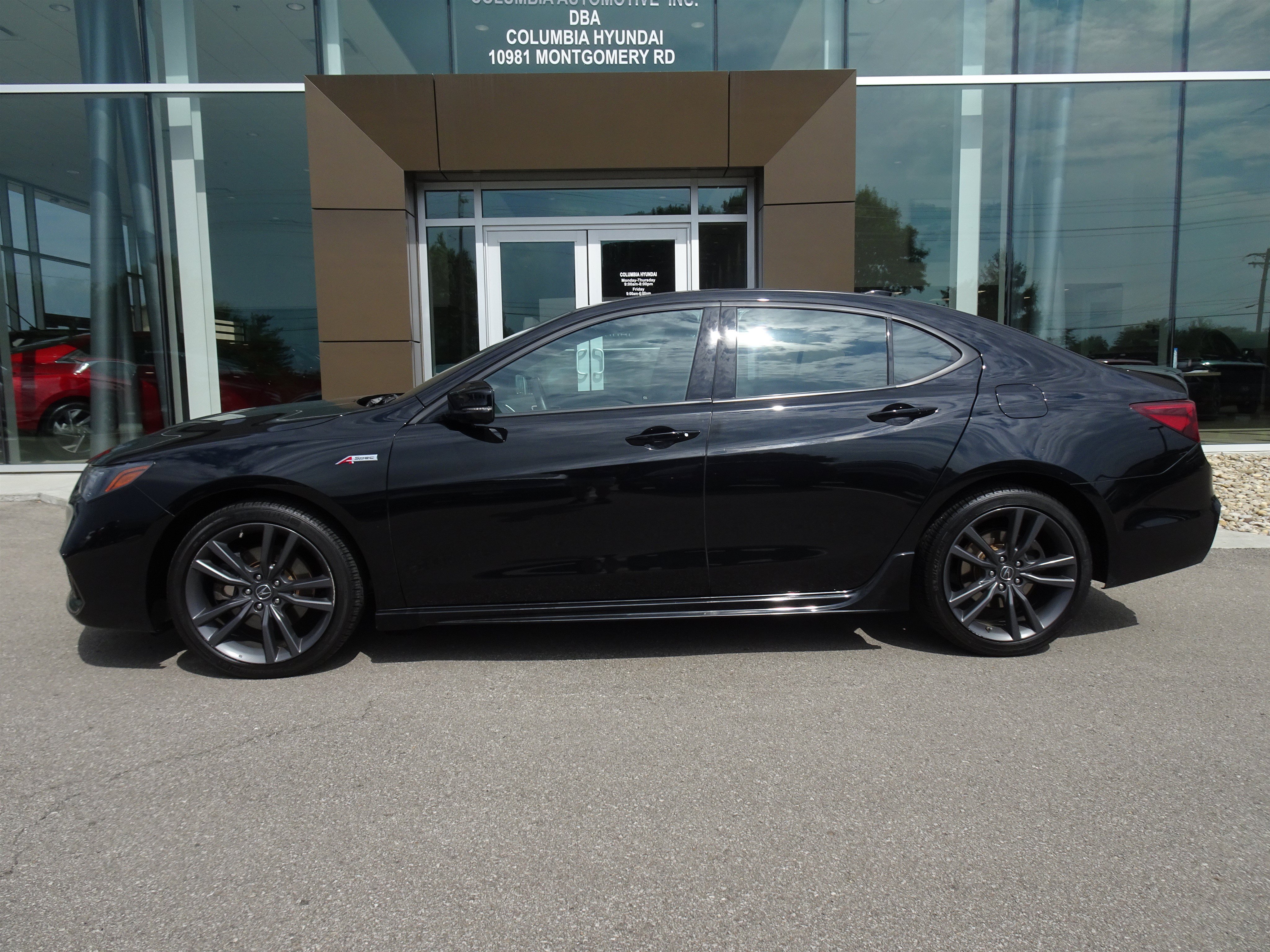 Used 2019 Acura TLX w/ Technology & A-SPEC Package FWD image 2