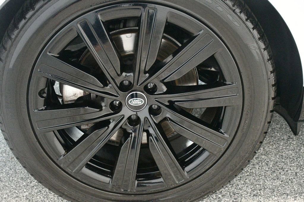 Used 2023 Land Rover Range Rover SE image 21