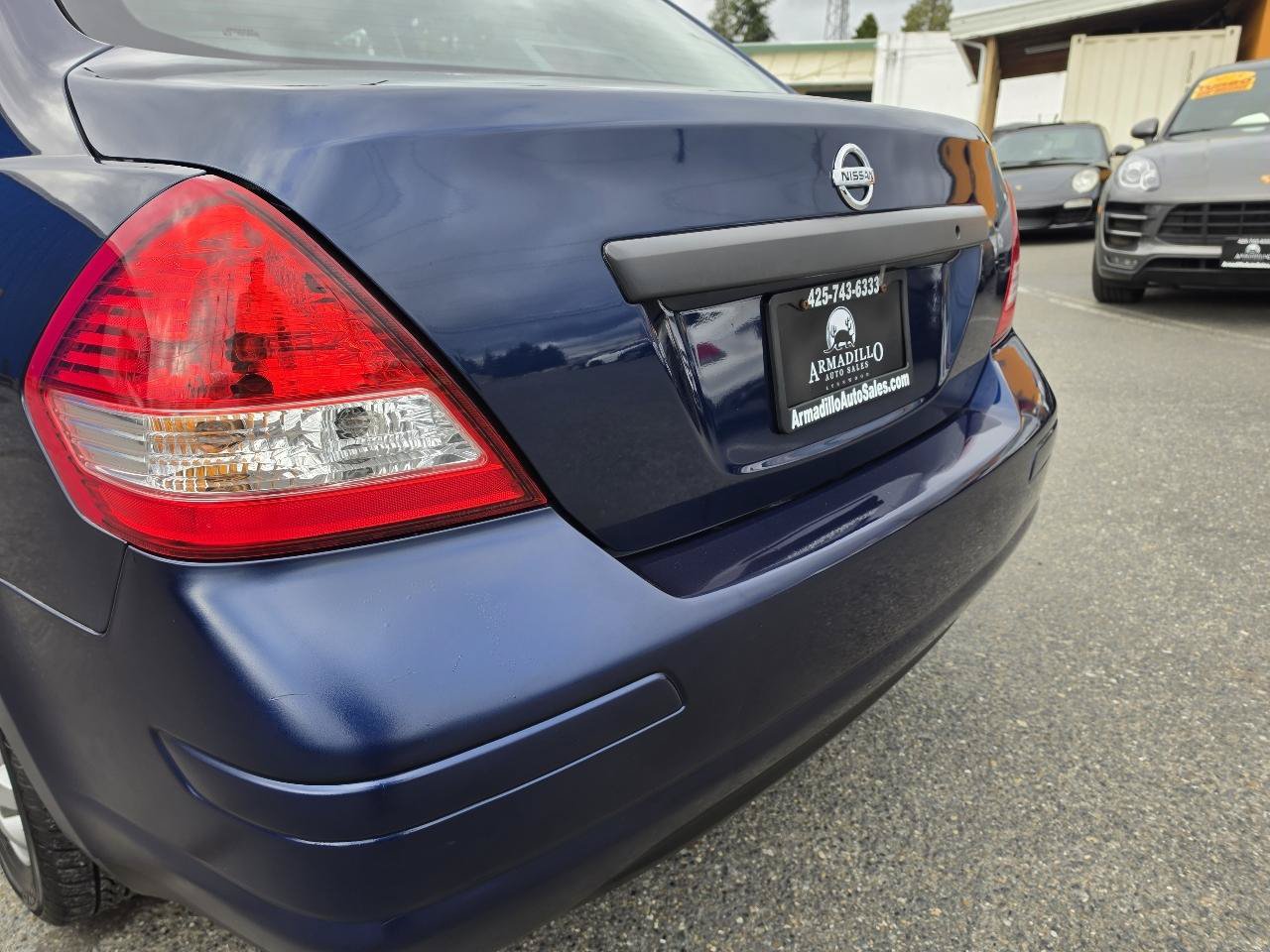 Used 2011 Nissan Versa Sedan FWD image 35