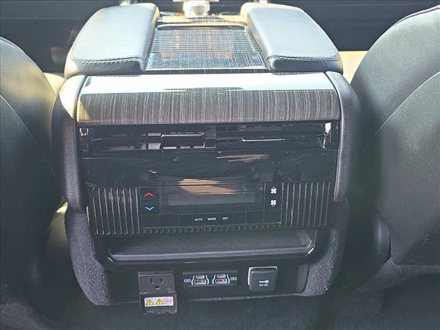 Used 2022 Jeep Wagoneer Series II image 19